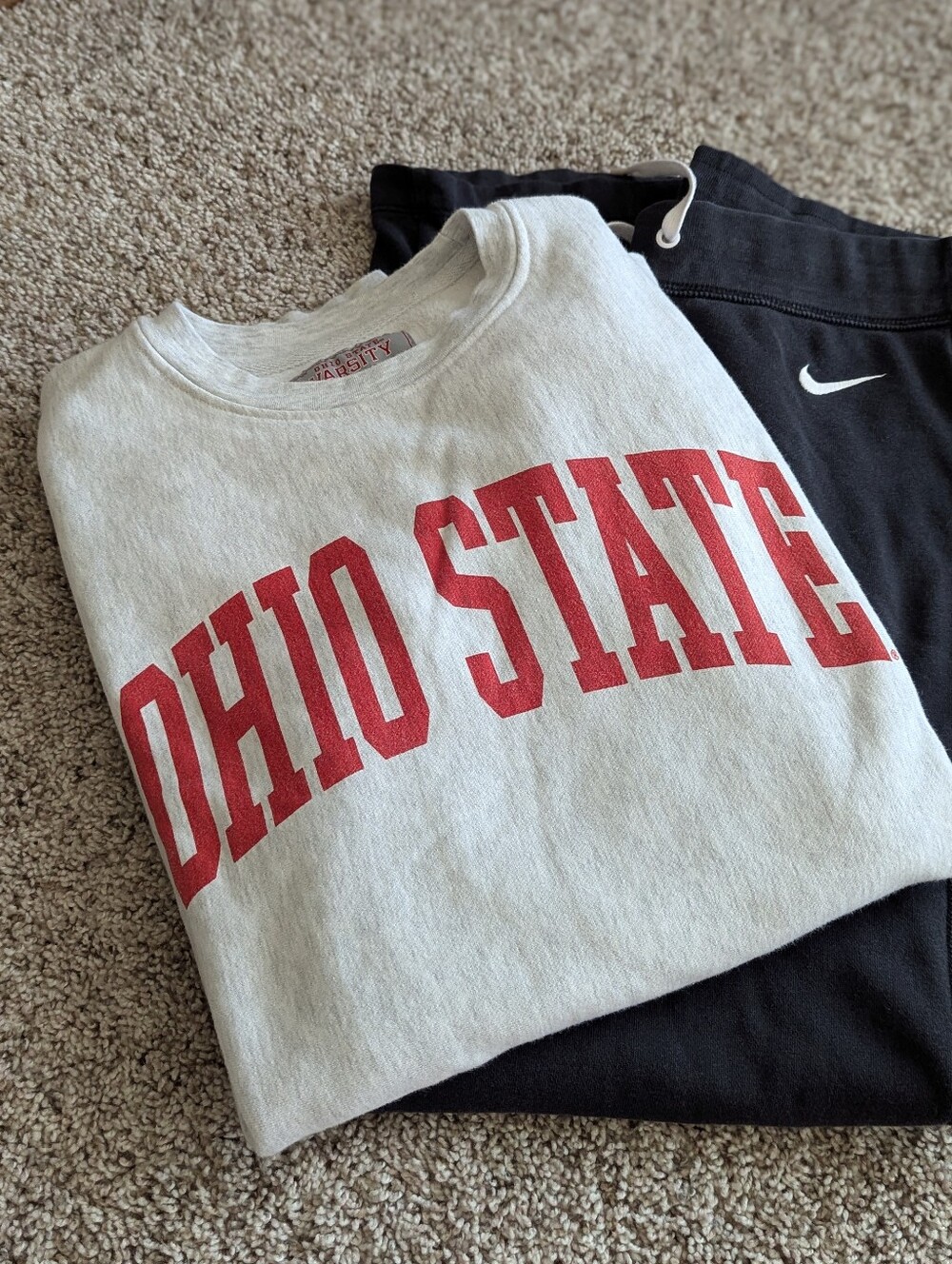 OHIO STATE VARSITY AUTHENTIC APPAREL Women's Sweatshirt Size Large
